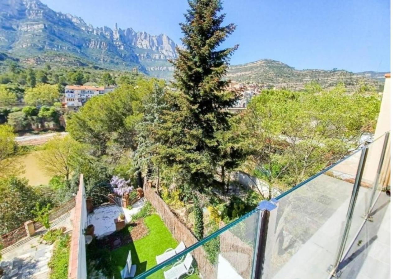 En Montserrat- Montserrat Paradise