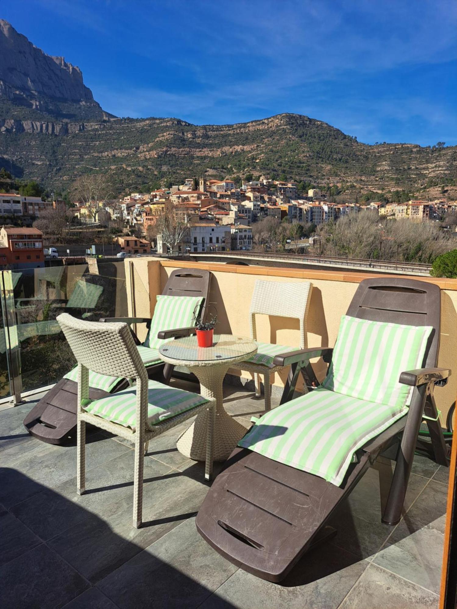 En Montserrat- Montserrat Paradise